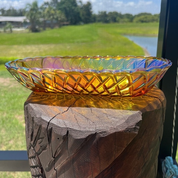 VTG Iridescent Carnival Glass Marigold Bread/ Nut Basket - Picture 10 of 12
